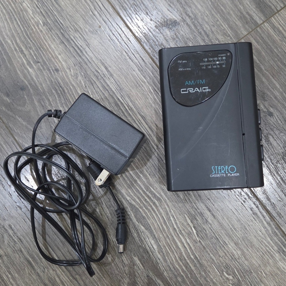 Craig JH6222 Portable AM/FM Stereo Cassette Player Black Retro Tech